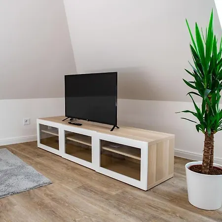Bohemia 95m Apartment